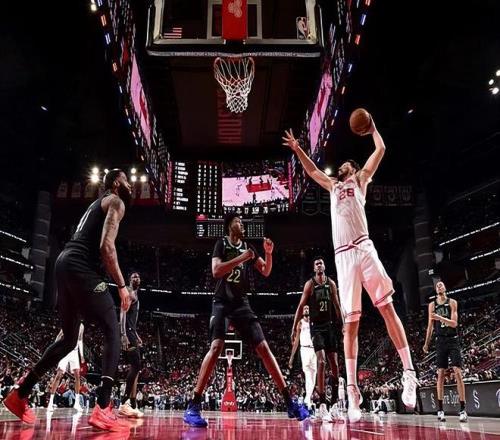 罗马尼亚球,员暴力踢伤,哲科鼻梁,乐鱼体育,LeYu,Sports,乐鱼体育官网,乐鱼体育官网,乐鱼体育下载,乐鱼体育APP