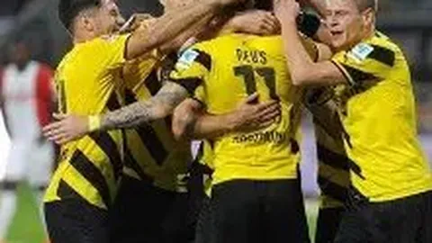 约罗离场情绪低落，芒特赛后温情陪伴，暖场安慰助力心灵疗愈