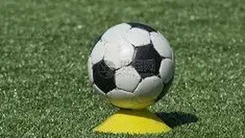 中超霸主梦碎？亚洲赛场笑谈时！海港豪强，膝盖韧性何在，还能挺立几回？